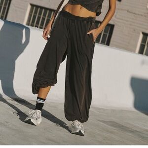 FREE PEOPLE MOVEMENT HOT SHOT CROSSOVER SET *PANTS ONLY*